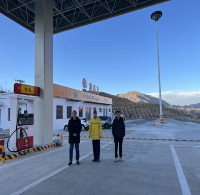 青海智驿中油能源有限公司G6京藏高速公路扎倒段莫多吉停车区东区加油与LNG加气合建站4.jpg